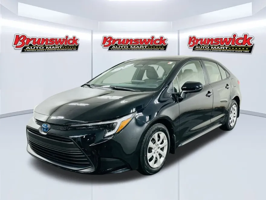 2023 Toyota Corolla Hybrid LE photo 1