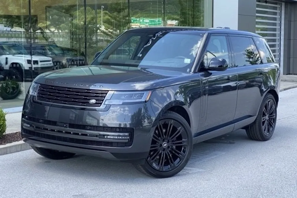 2025 Land Rover Range Rover SE photo 1