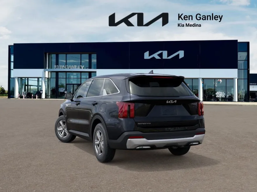 2026 Kia Sorento LX photo 1