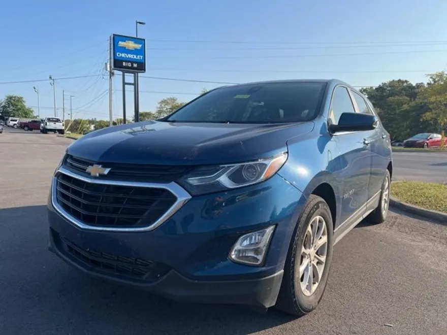 2021 Chevrolet Equinox LT photo 1