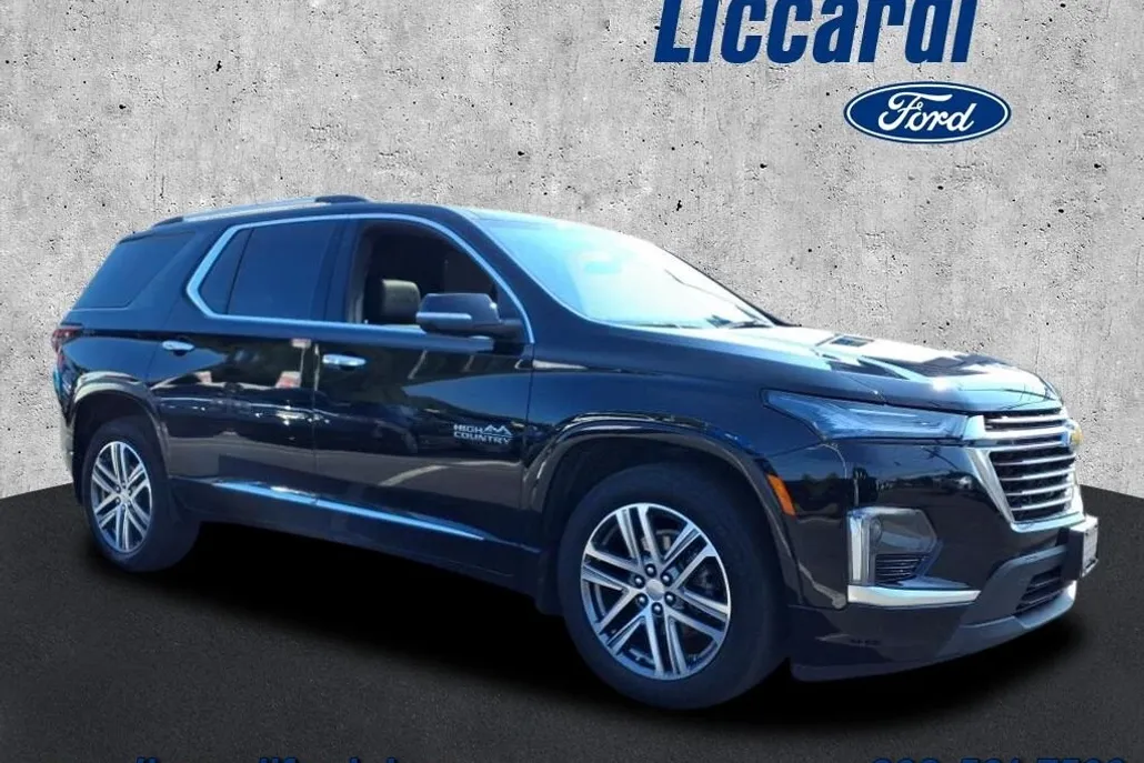 2023 Chevrolet Traverse High Country photo 1