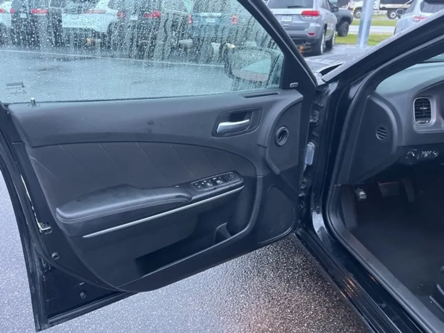 2023 Dodge Charger SXT photo 1