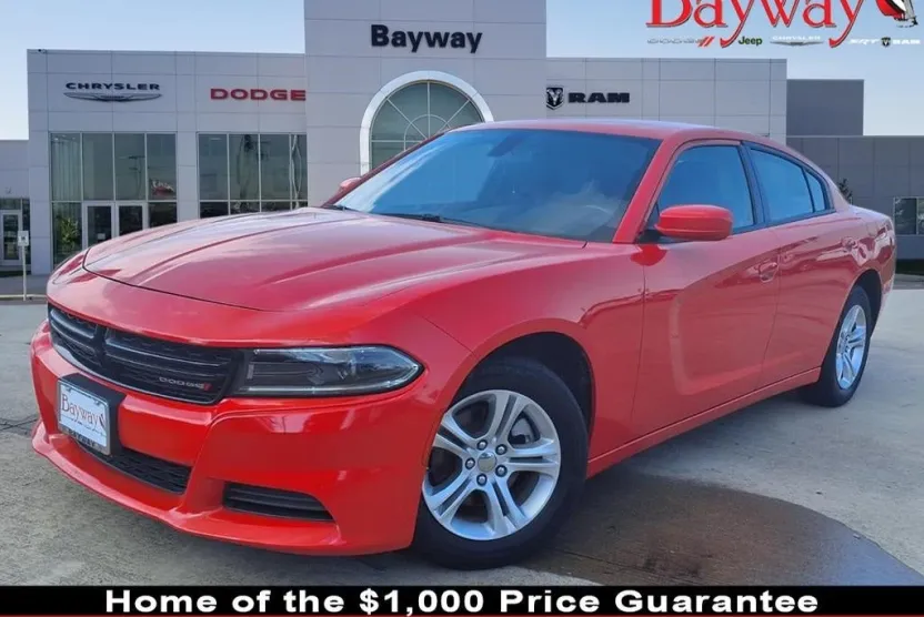 2022 Dodge Charger SXT photo 1