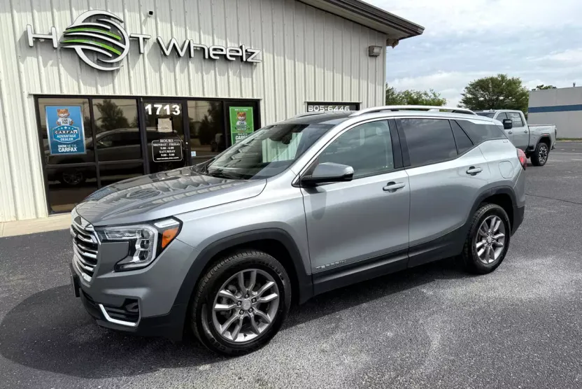 2023 Gmc Terrain SLT photo 1