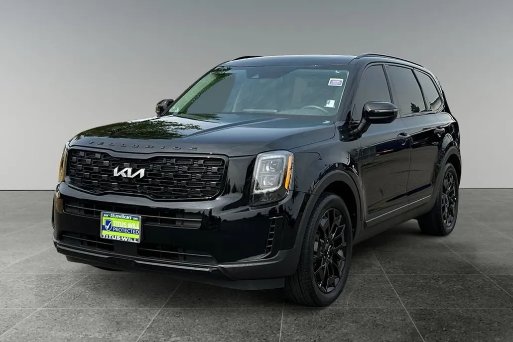 2022 Kia Telluride EX photo 1