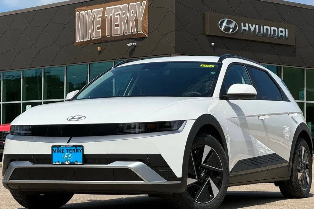 2025 Hyundai Ioniq 5 SEL photo 1