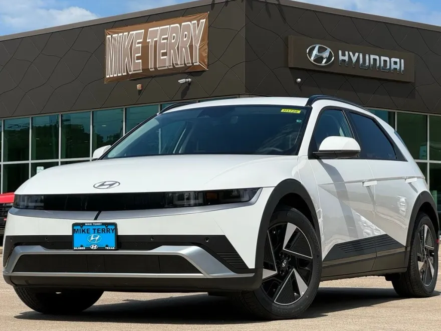 2025 Hyundai Ioniq 5 SEL photo 1