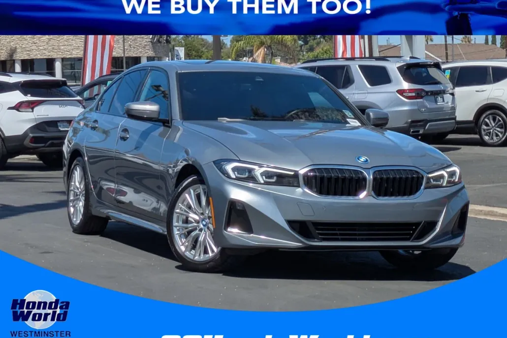 2023 Bmw 330e photo 1