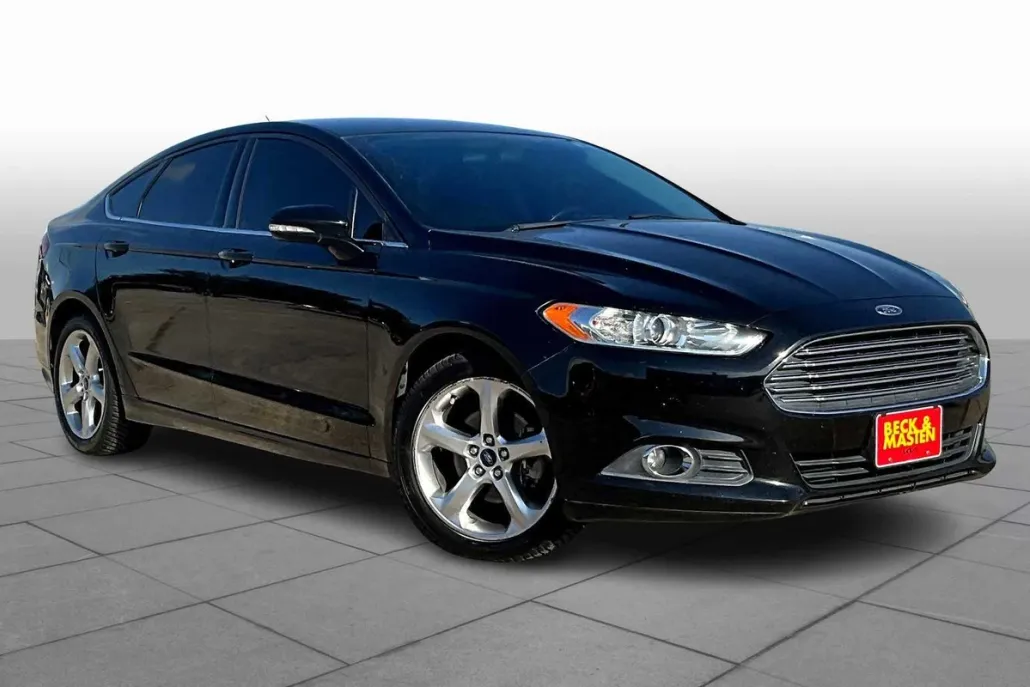 2016 Ford Fusion SE photo 1