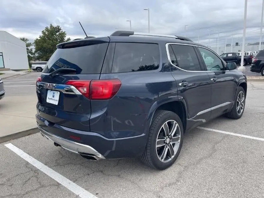 2019 Gmc Acadia Denali photo 1