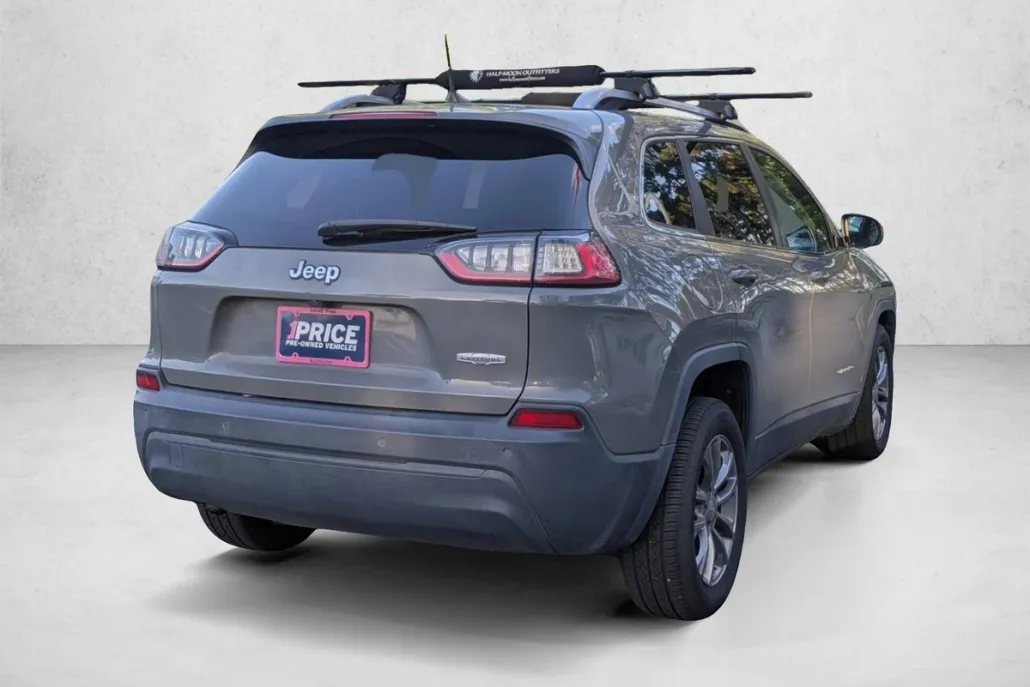2019 Jeep Cherokee Latitude photo 1