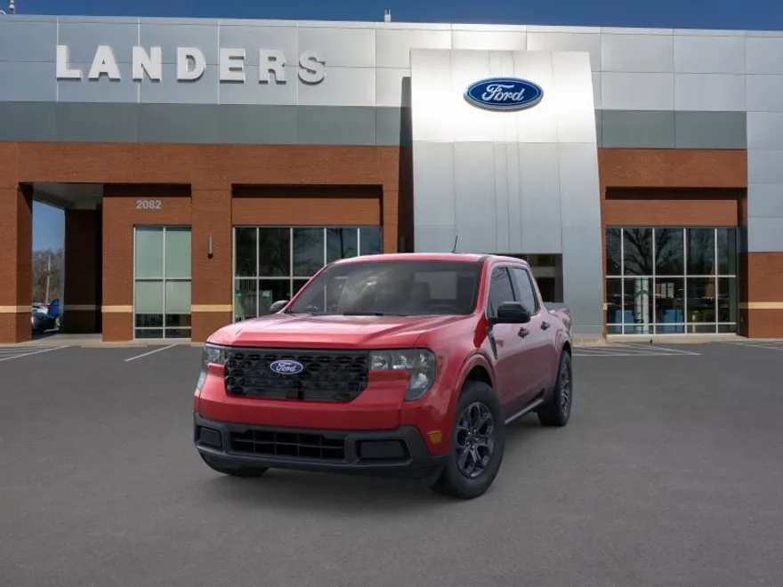 2025 Ford Maverick XLT photo 1