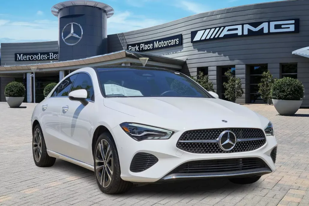 2025 Mercedes Benz CLA 250 photo 1
