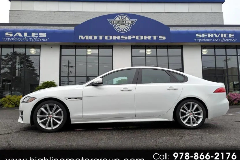2017 Jaguar XF 35t R-Sport AWD photo 1