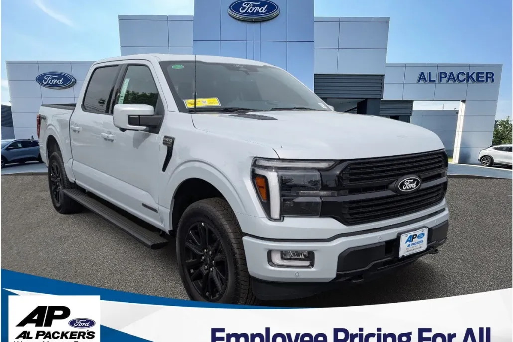 2025 Ford F-150 Platinum photo 1