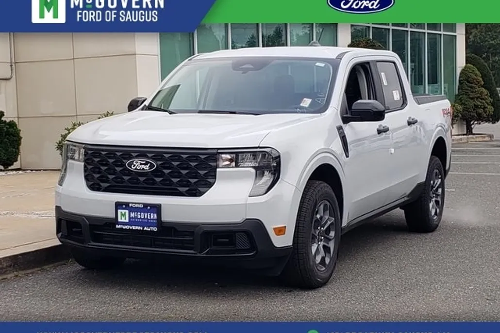 2025 Ford Maverick XLT photo 1
