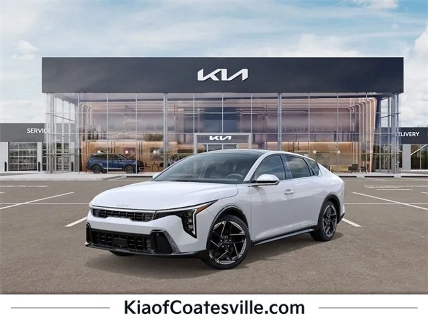 2025 Kia K4 GT-Line photo 1