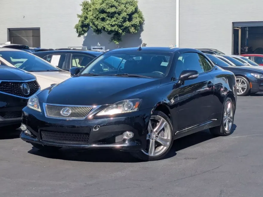 2012 Lexus IS 350C photo 1