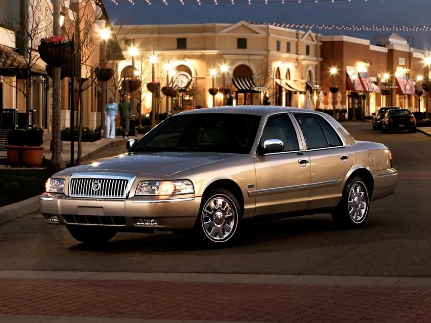2008 Mercury Grand Marquis GS photo 1