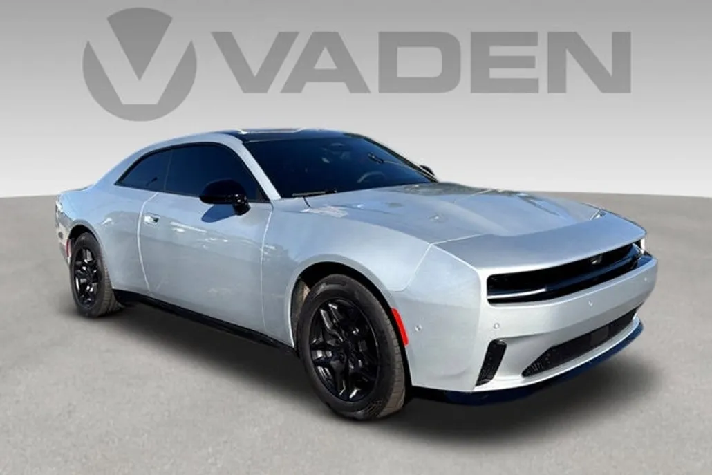 2025 Dodge Charger Daytona R/T photo 1