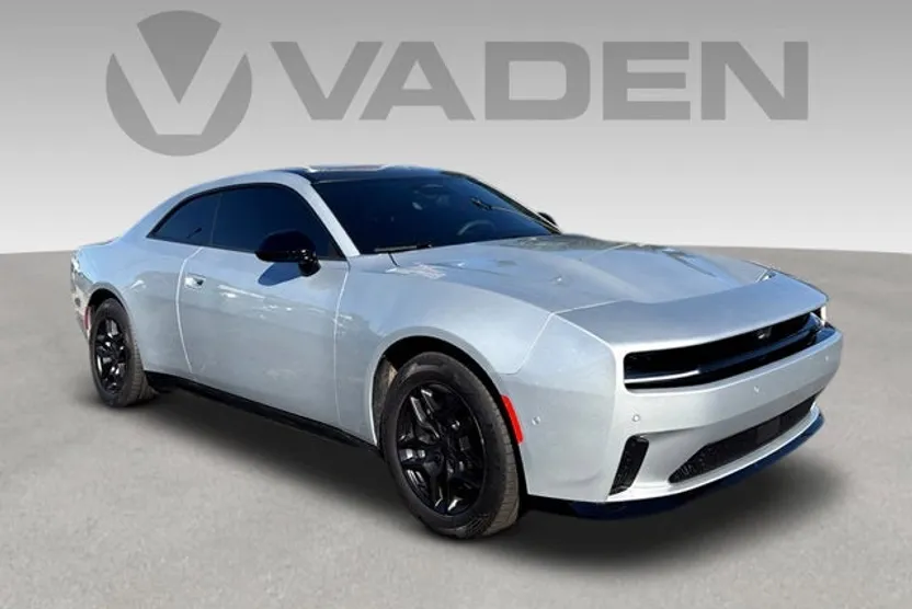 2025 Dodge Charger Daytona R/T photo 1
