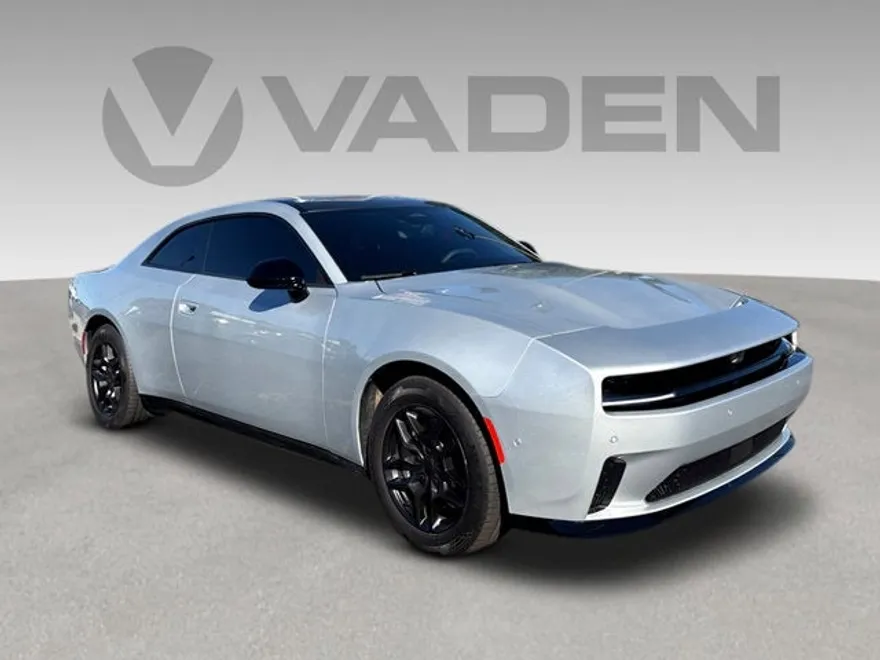 2025 Dodge Charger Daytona R/T photo 1
