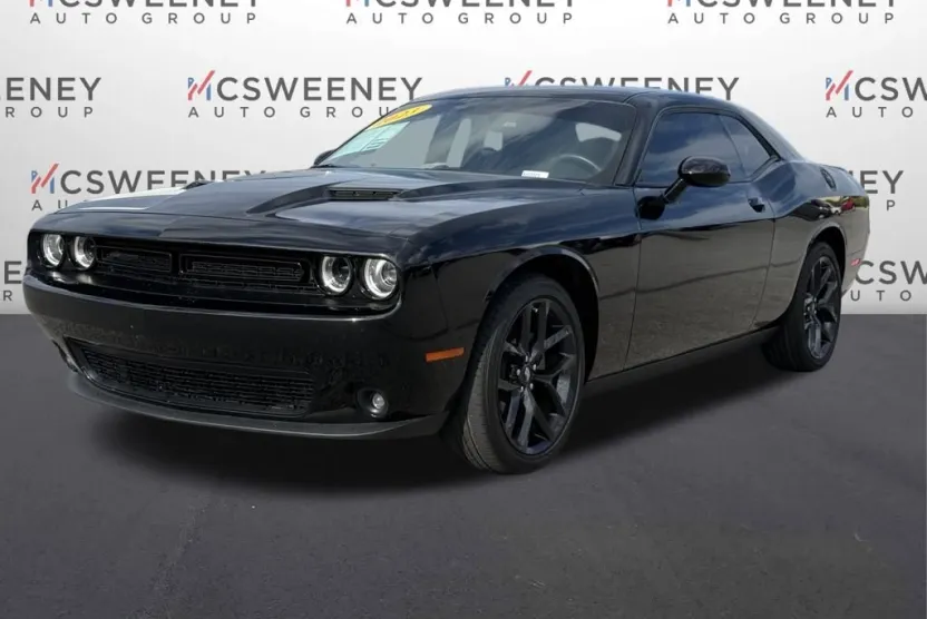 2023 Dodge Challenger SXT photo 1