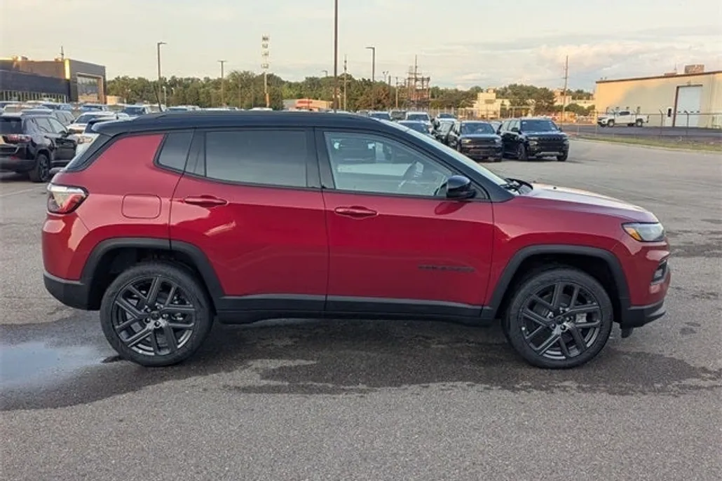 2025 Jeep Compass Limited photo 1