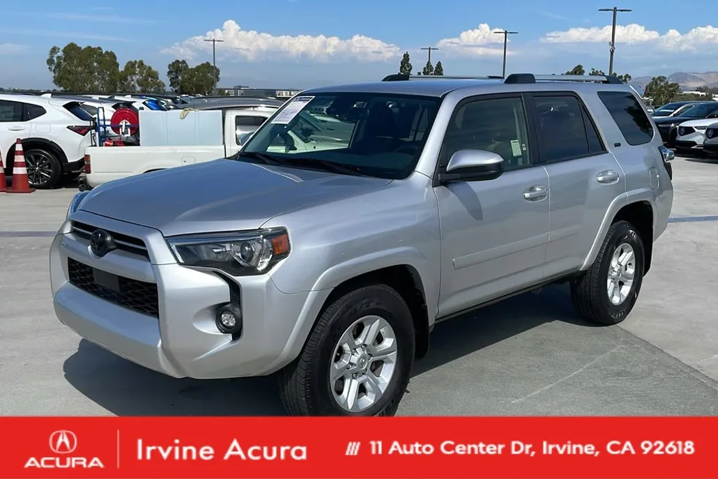 2023 Toyota 4Runner SR5 photo 1
