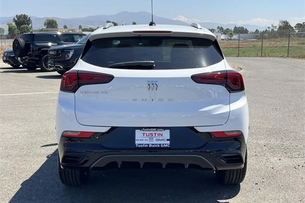 2026 Buick Encore GX Sport Touring photo 1