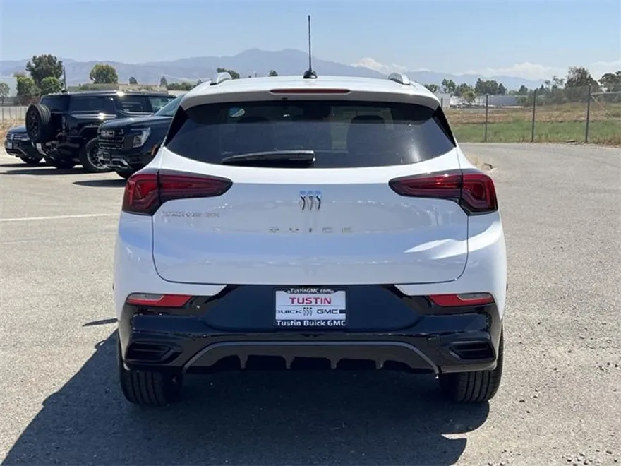2026 Buick Encore GX Sport Touring photo 1