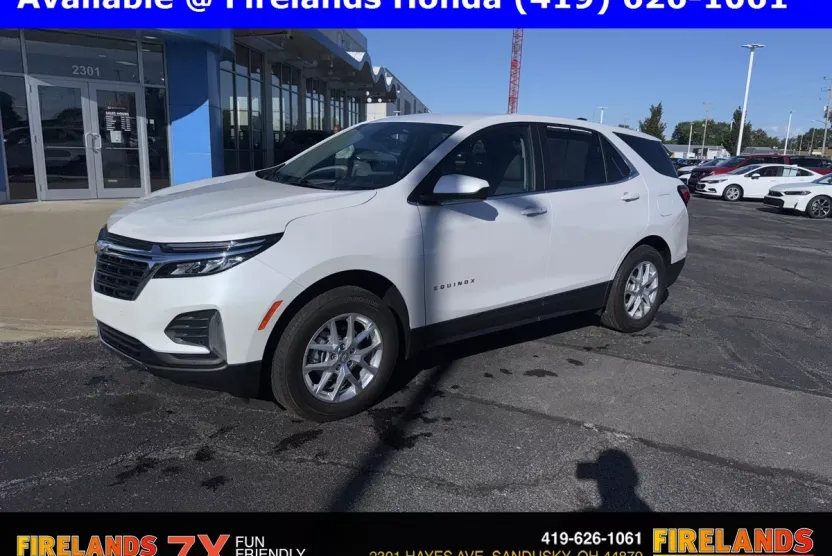 2022 Chevrolet Equinox LT photo 1