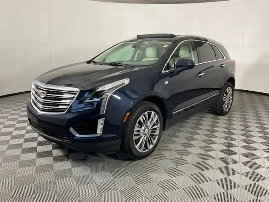 2017 Cadillac XT5 Premium Luxury photo 1