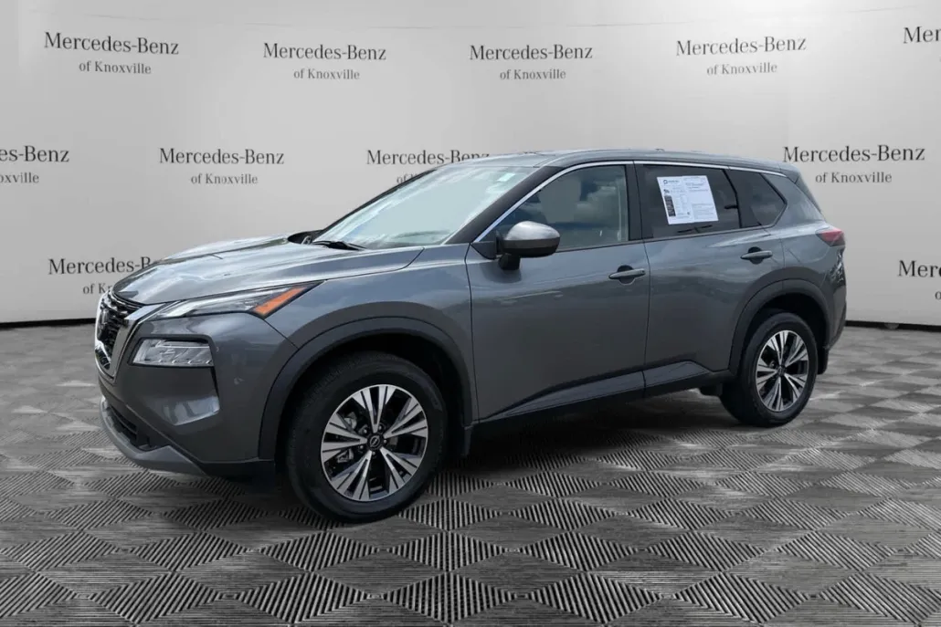 2023 Nissan Rogue SV photo 1