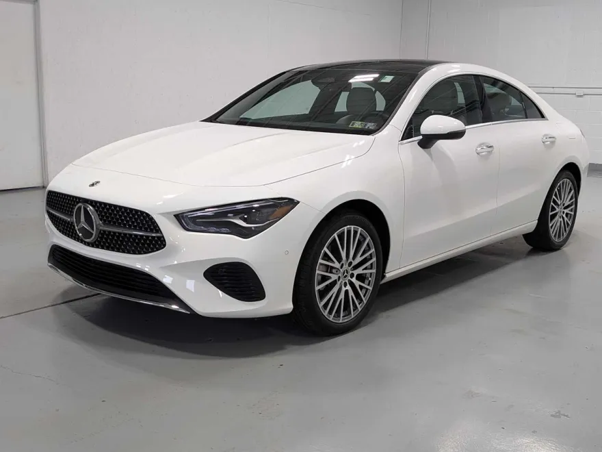 2025 Mercedes Benz CLA 250 4MATIC photo 1