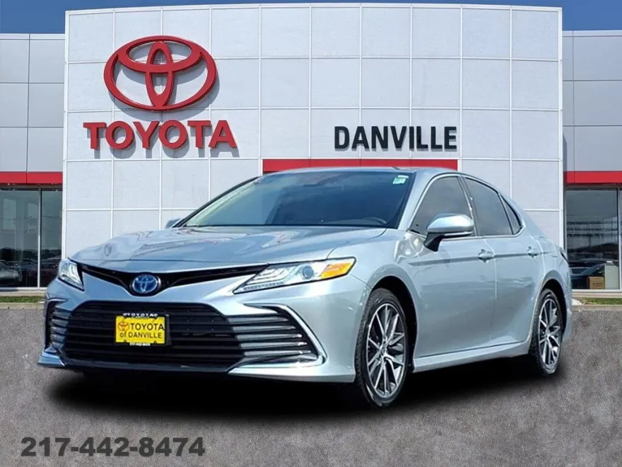 2023 Toyota Camry Hybrid XLE photo 1