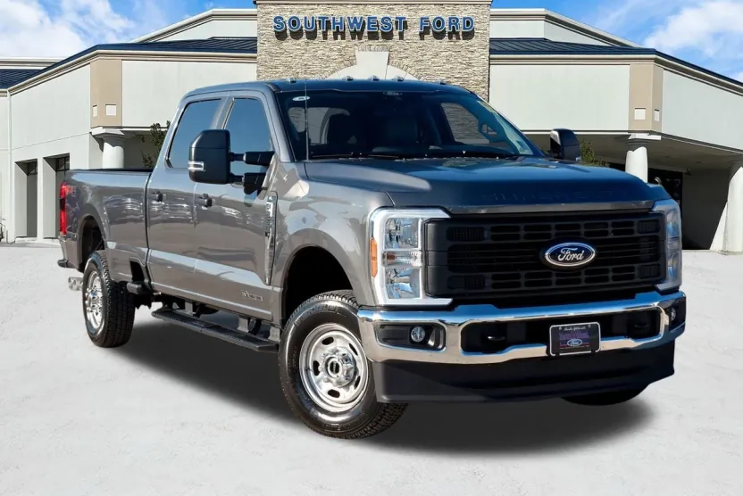 2025 Ford F-350 XL photo 1