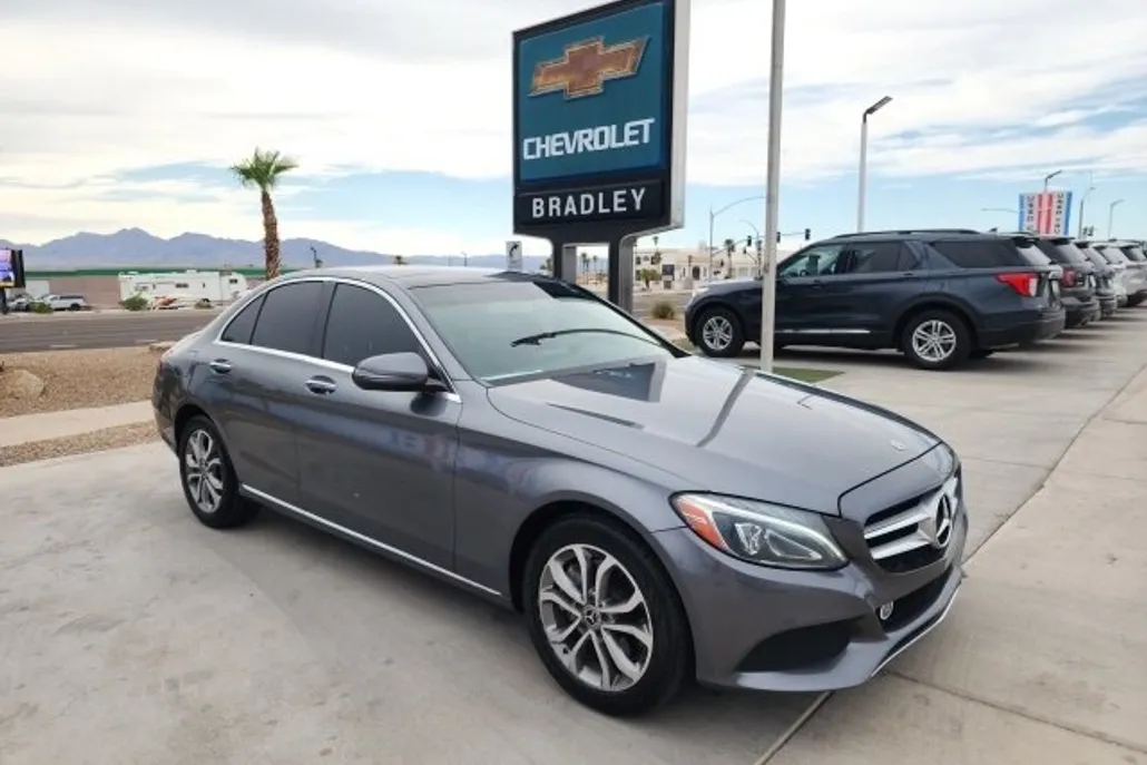 2017 Mercedes Benz C 300 4MATIC Sedan photo 1