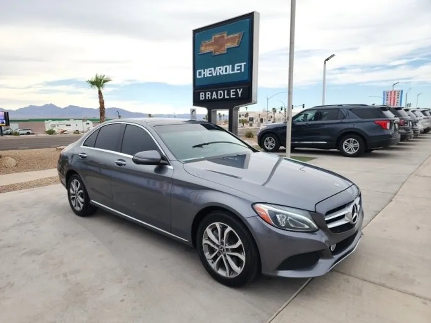 2017 Mercedes Benz C 300 4MATIC Sedan photo 1