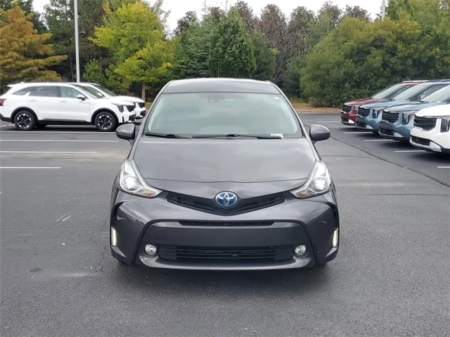 2017 Toyota Prius V Five photo 1