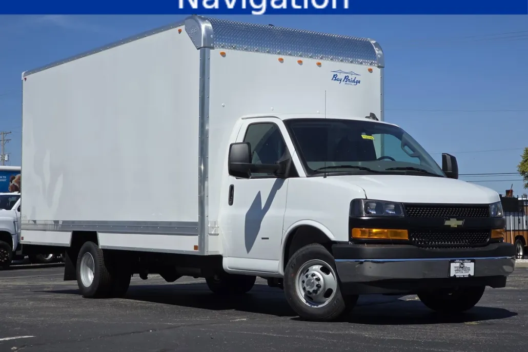 2025 Chevrolet Express Cutaway Van photo 1