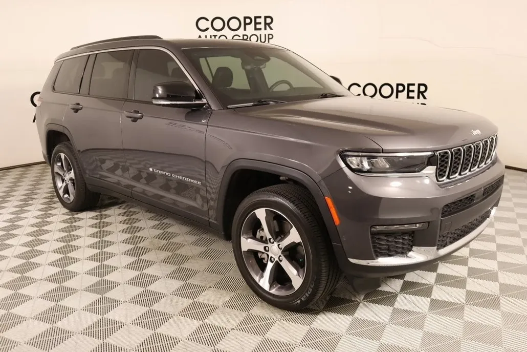 2024 Jeep Grand Cherokee Limited photo 1