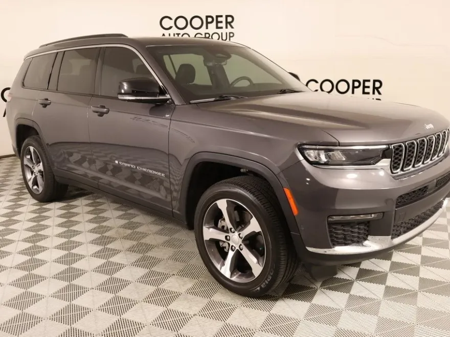 2024 Jeep Grand Cherokee Limited photo 1