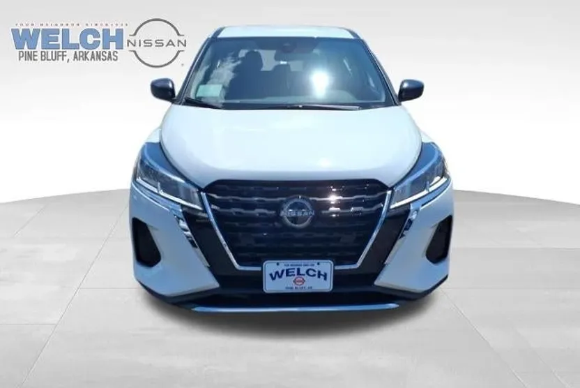 2025 Nissan Kicks Play S photo 1