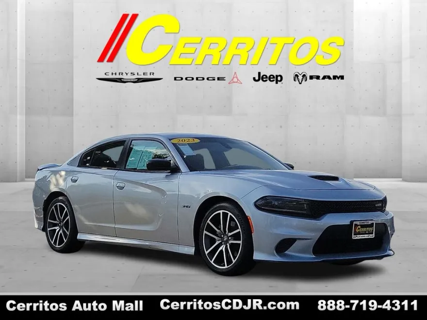 2023 Dodge Charger R/T photo 1