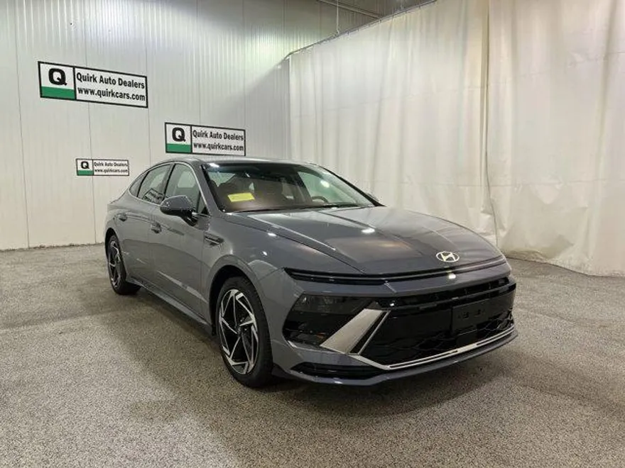 2026 Hyundai Sonata SEL Sport photo 1