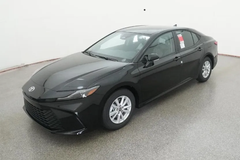 2026 Toyota Camry LE photo 1