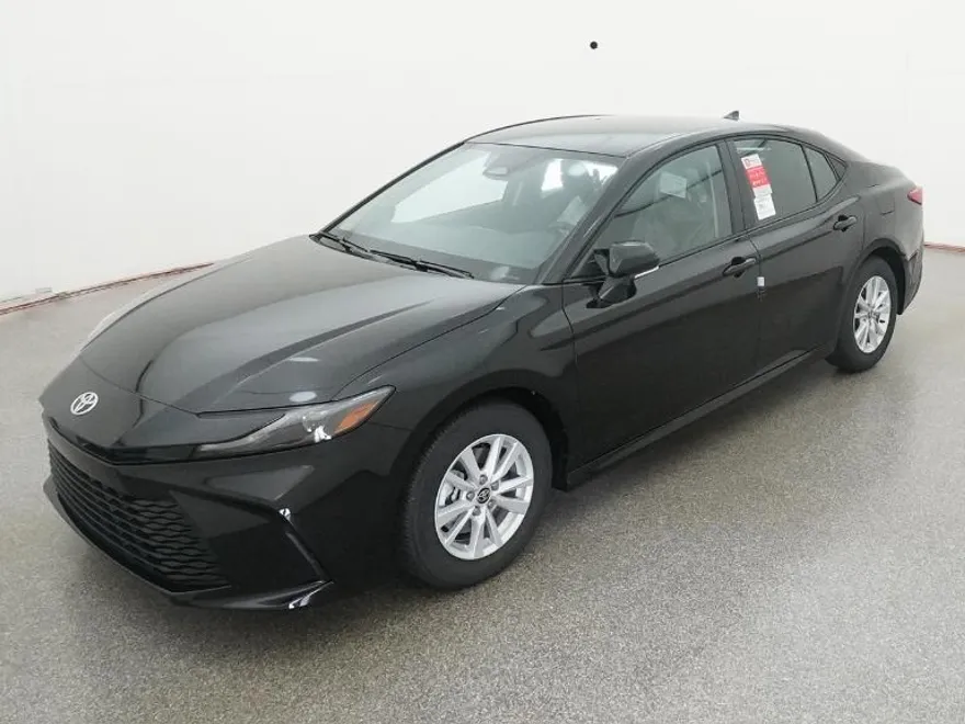 2026 Toyota Camry LE photo 1