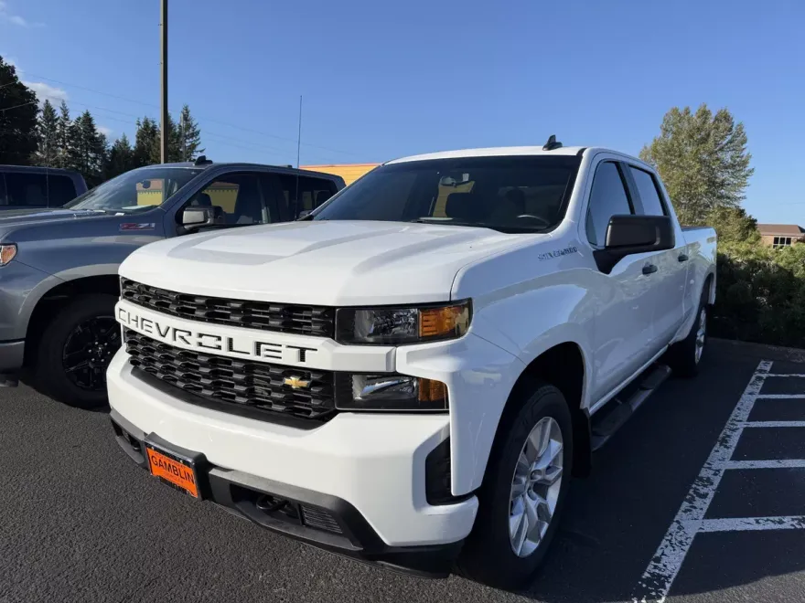 2020 Chevrolet Silverado 1500 Custom photo 1
