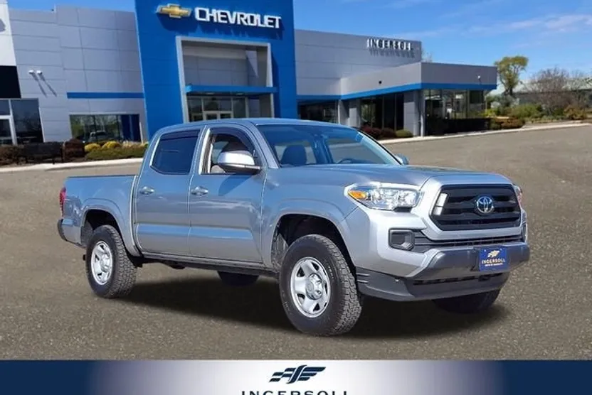 2022 Toyota Tacoma 4x4 SR photo 1